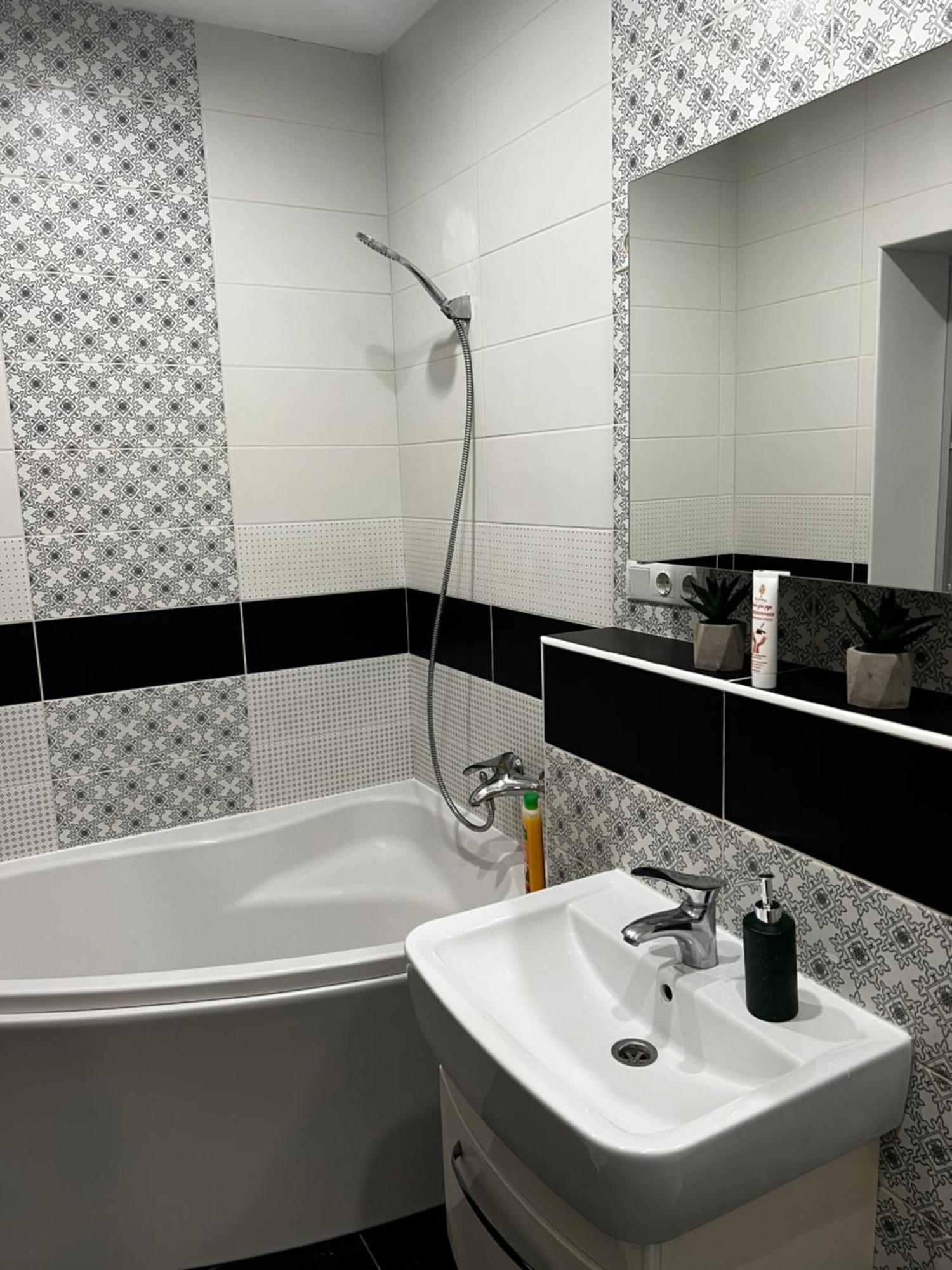 Vip Апартаменти Центр Rivne Extérieur photo